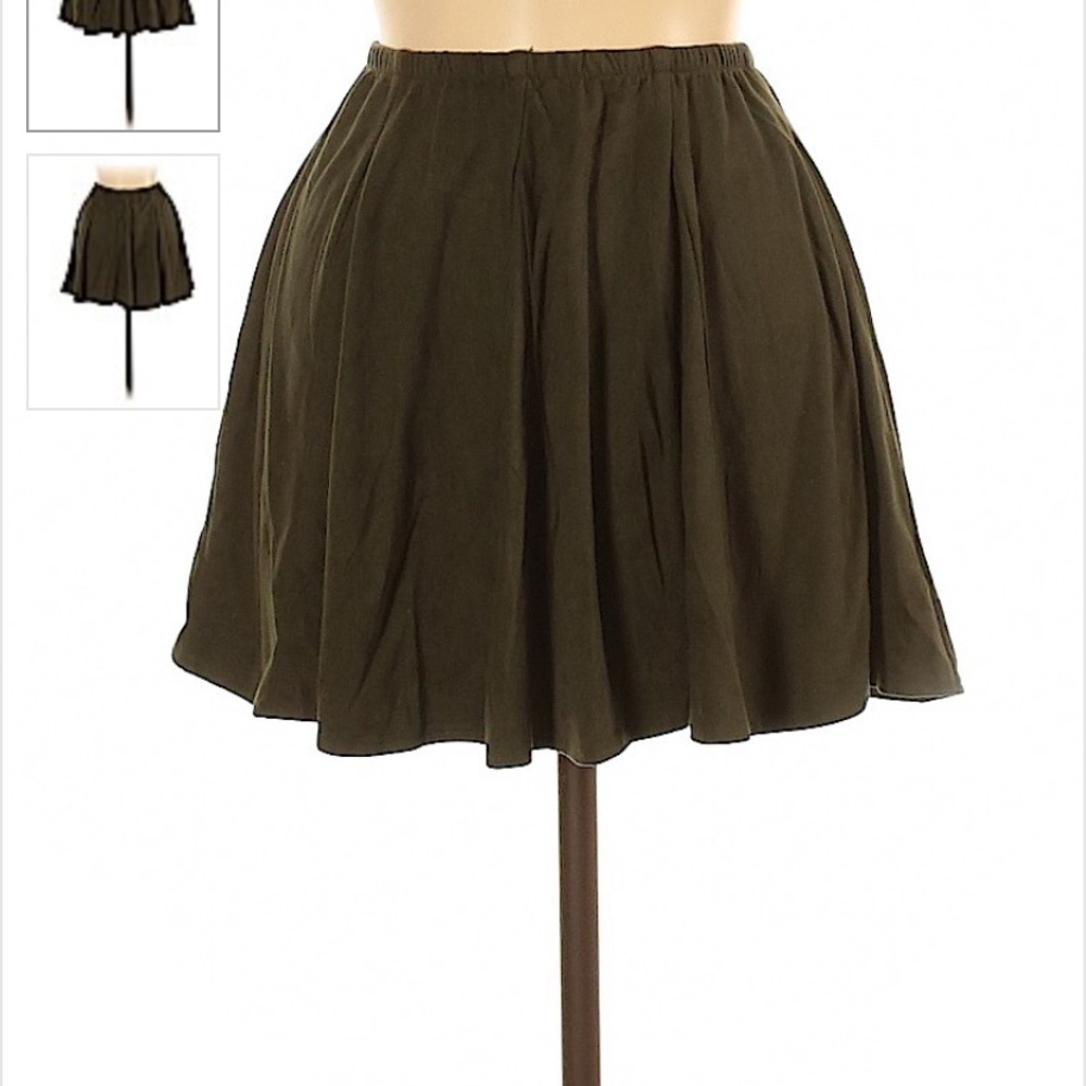 BRANDY MELVILLE skater skirt